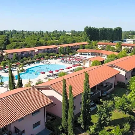 فندق Stunning With Garden And Shared Swimming Pool لينانو سابيادورو