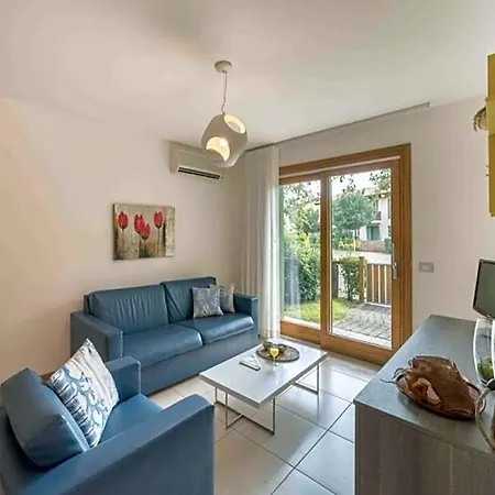 Stunning With Garden And Shared Swimming Pool فندق *